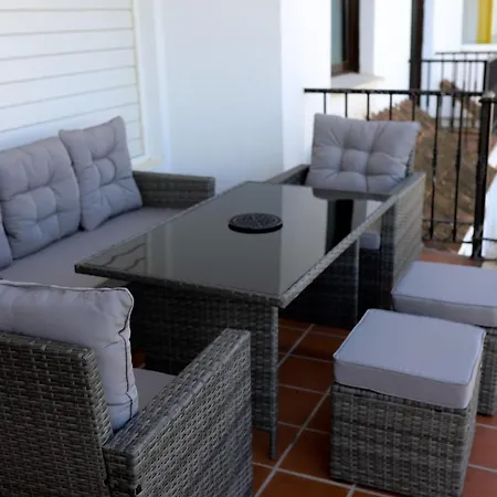 Puerto Duquesa Fancy Overlooking Marina Apartment Manilva